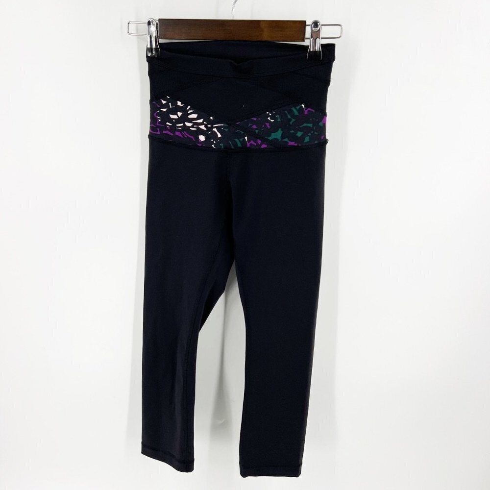 ✅ Lululemon High Waisted BLACK CAPRI Leggings SIZE 4